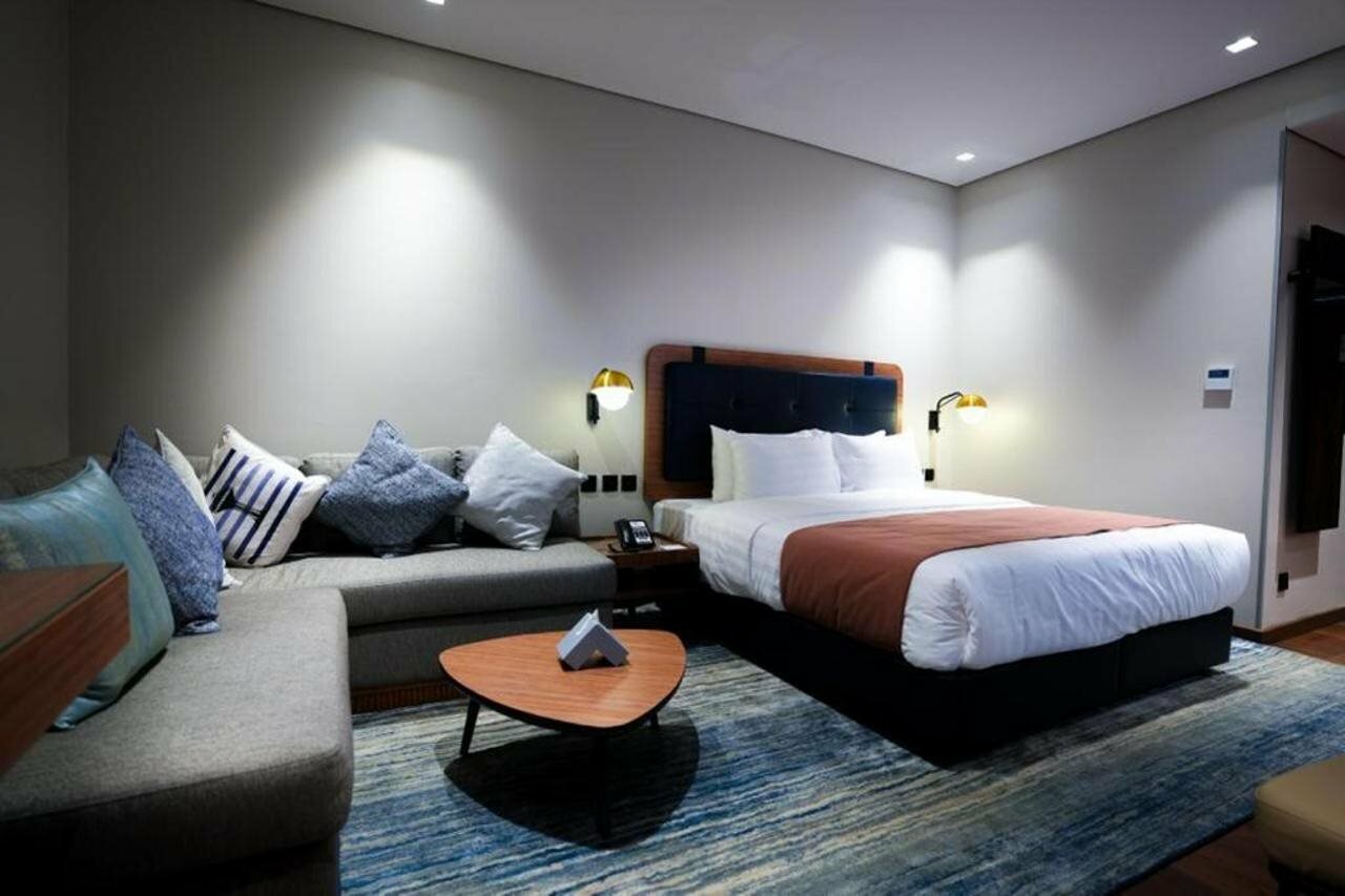 Фото отеля 2