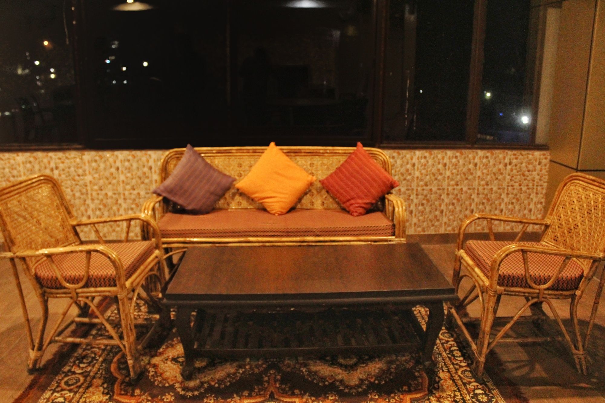 Фото Hotel Ishan A Riverside Retreat