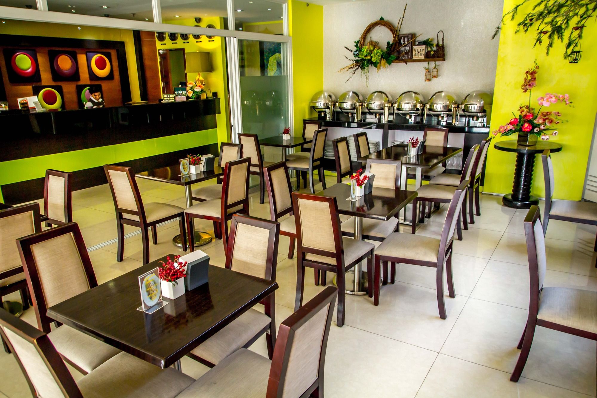 Фото Canberry Hotel