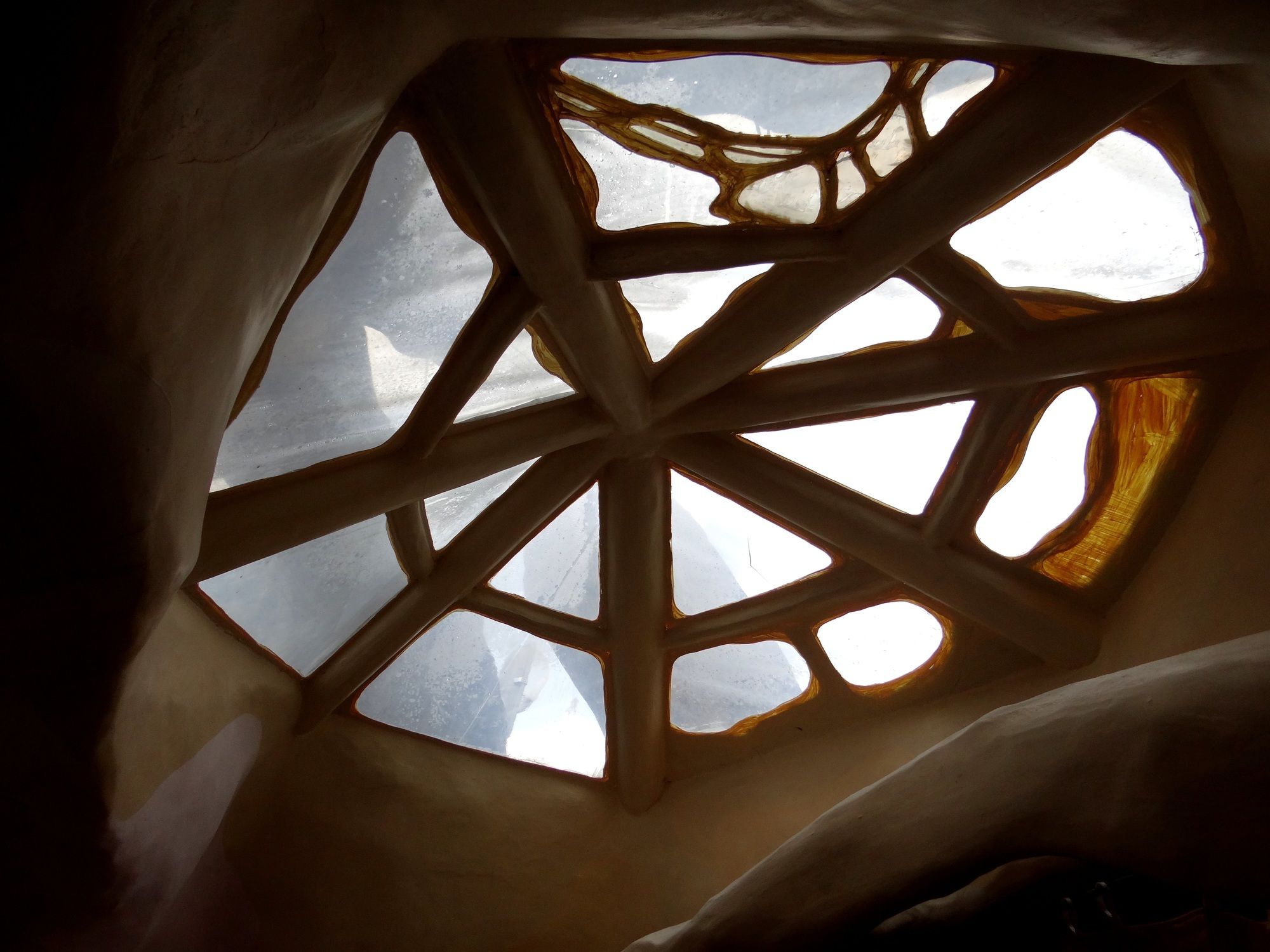 Фото Crazy House