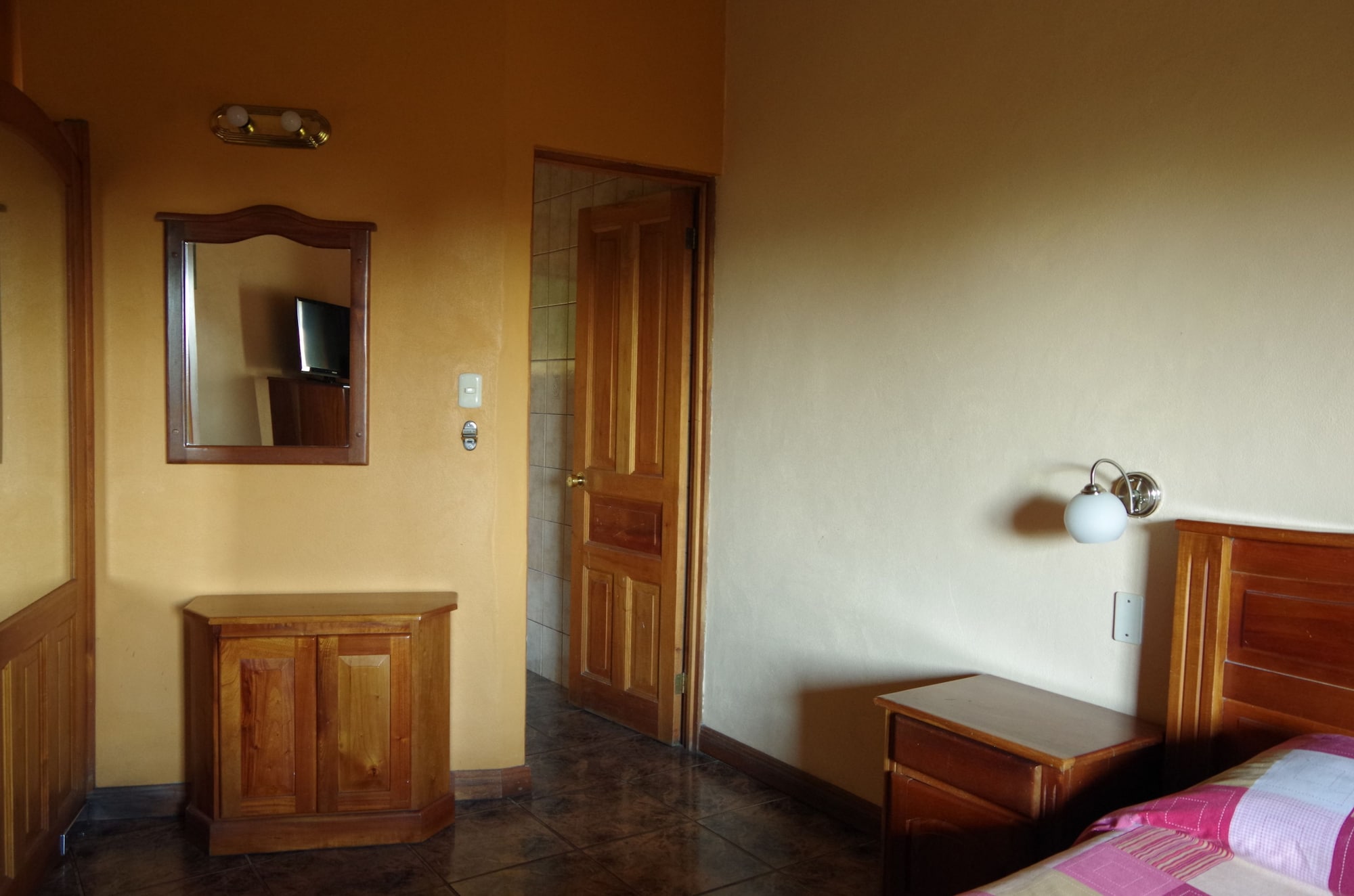 Фото Hotel Villa Zurquí