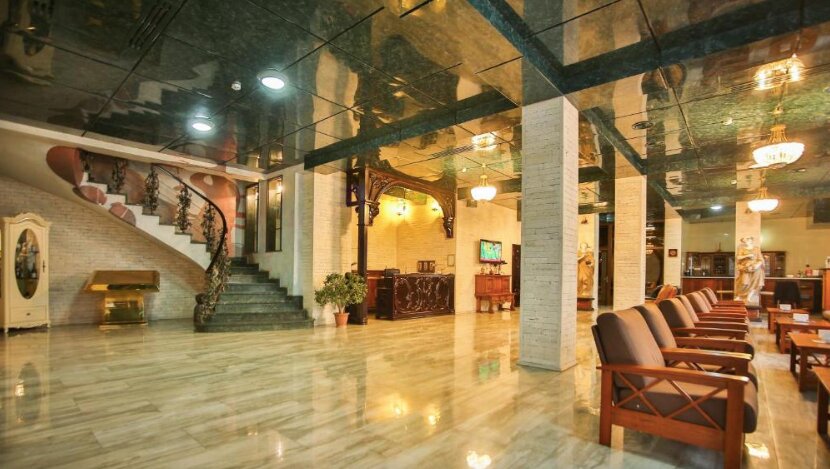 Фото отеля 2