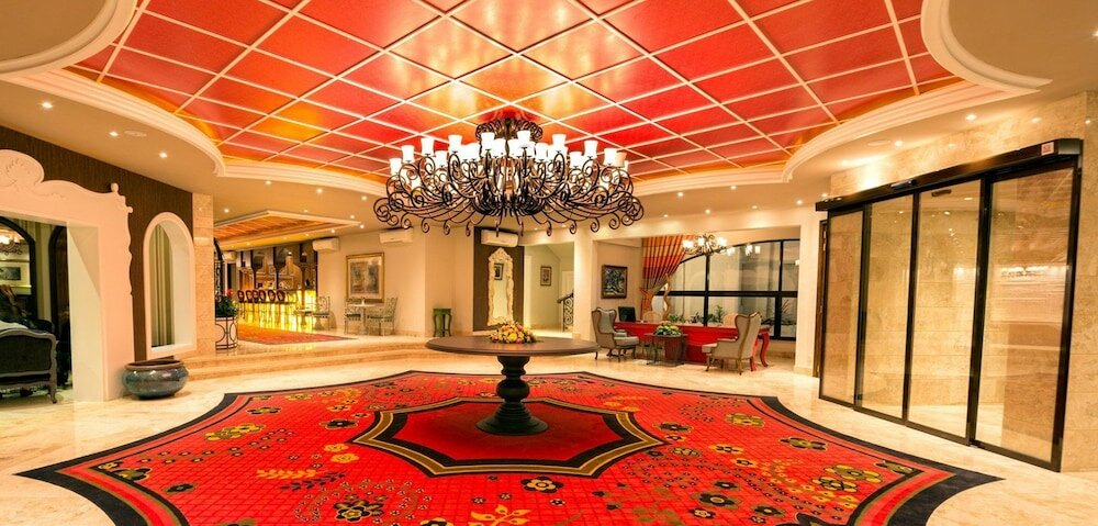 Фото The Olive Tree Hotel