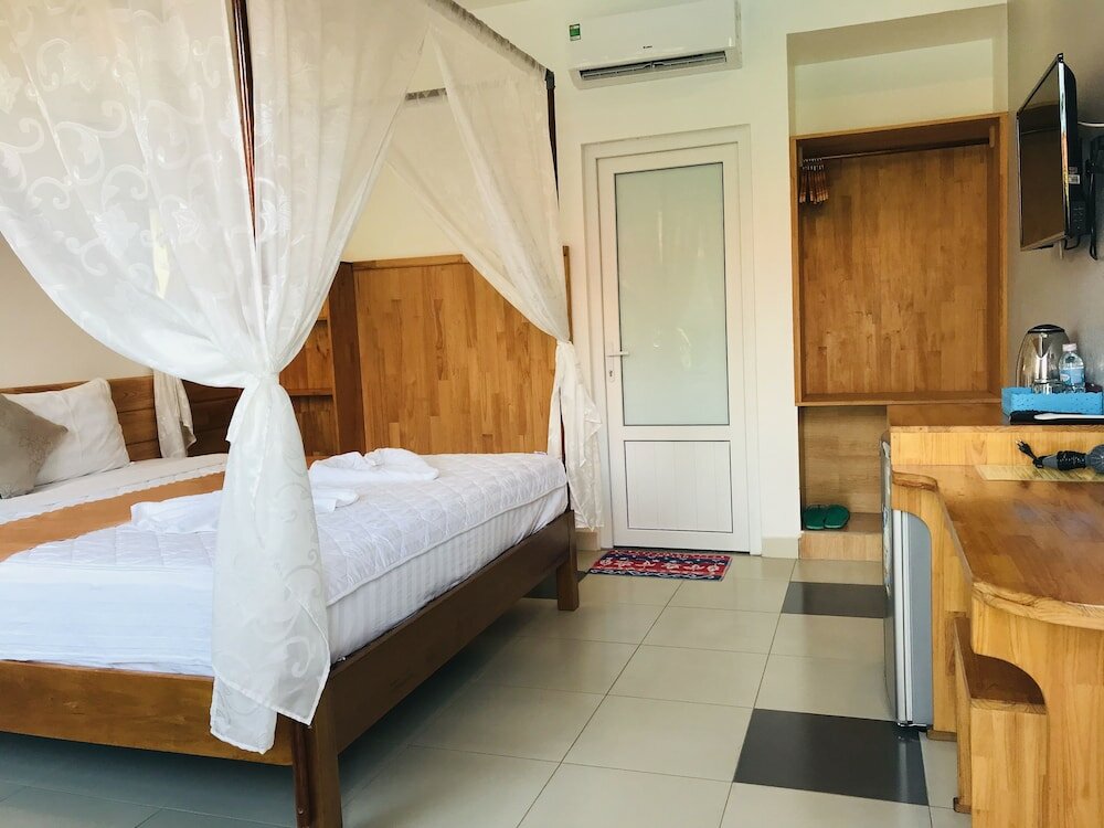 Фото May Bungalow