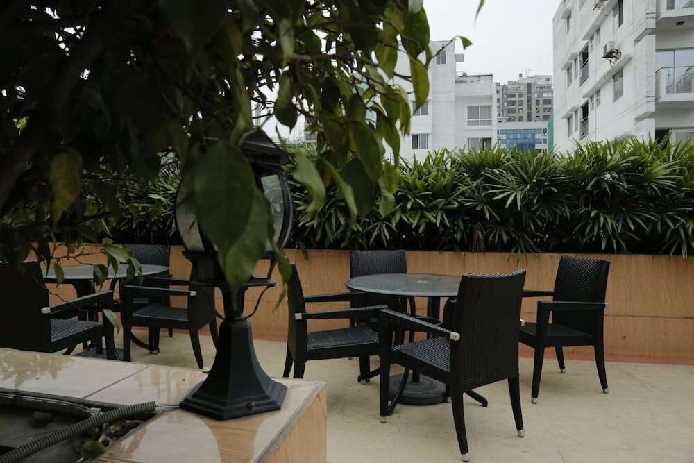 Фото Hotel Swiss Garden