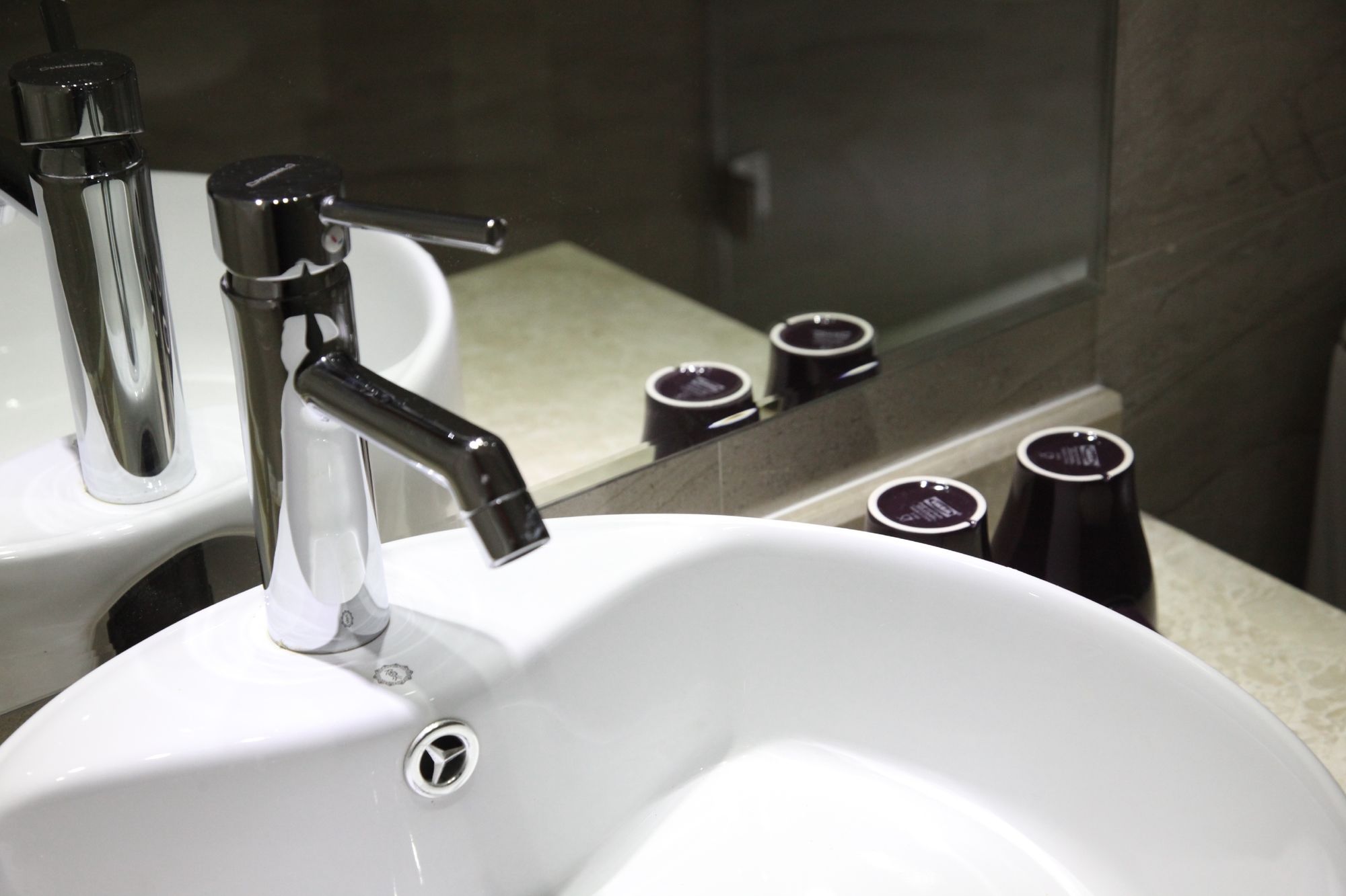 Фото Fish Inn Shanghai East Nanjing Road