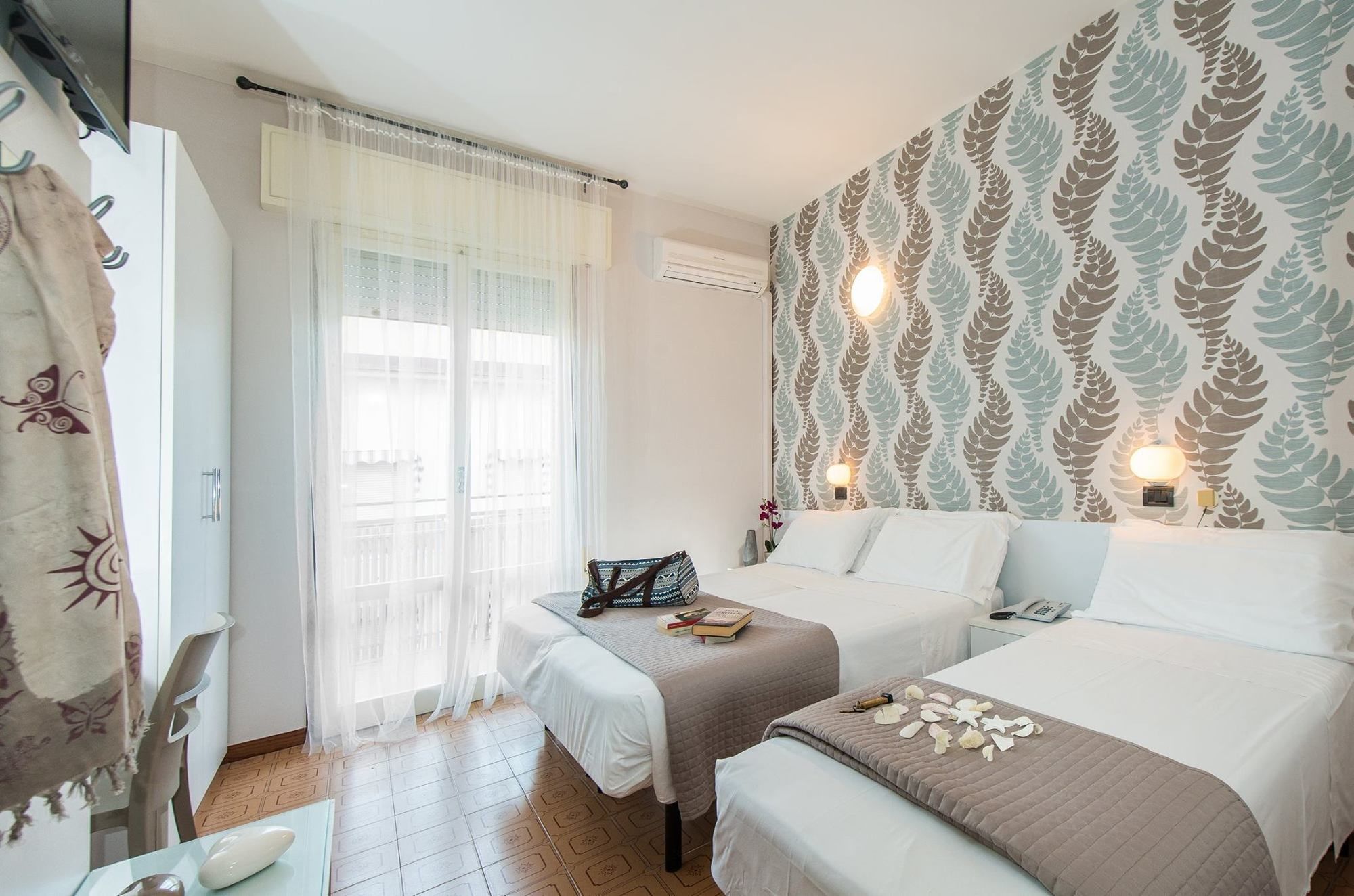 Фото Hotel Ervill