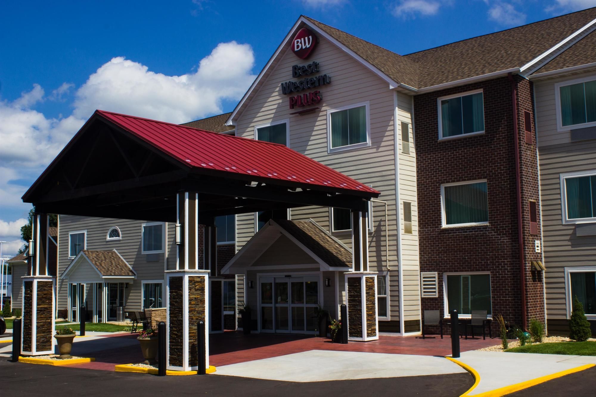 Фото Best Western Plus Menomonie Inn & Suites