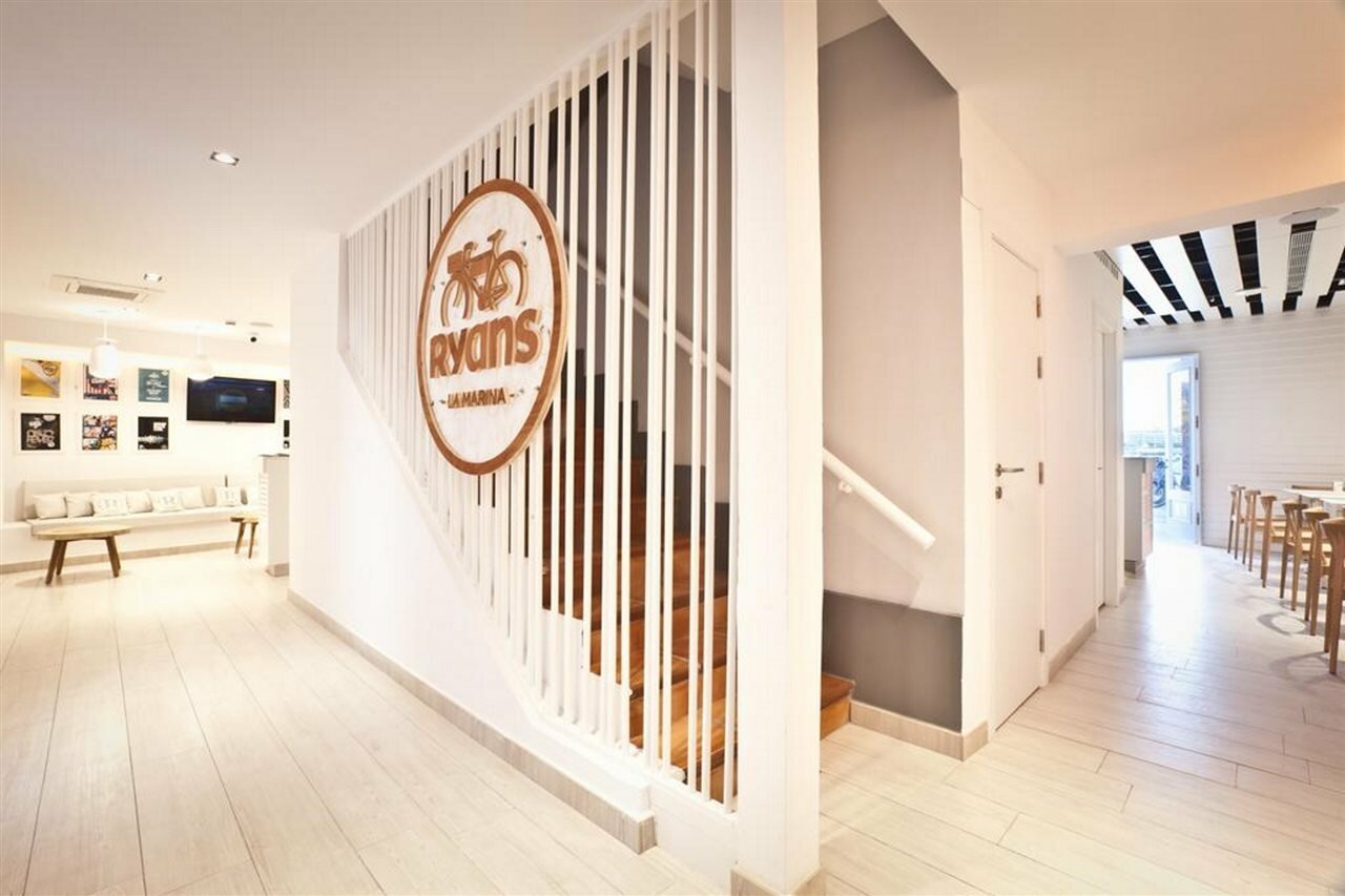 Фото Ryans La Marina