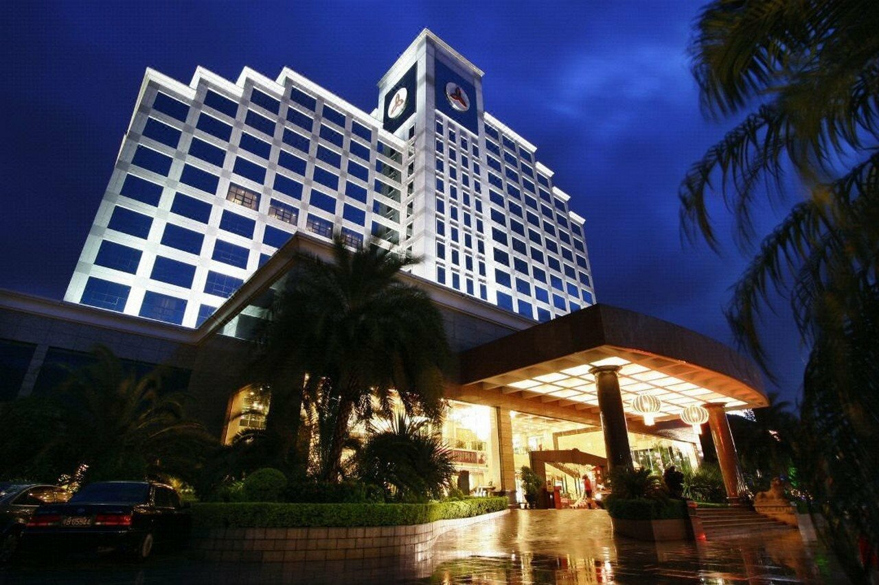 Фото Dongguan Gladden Hotel