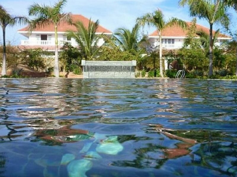 Фото Full Moon Village