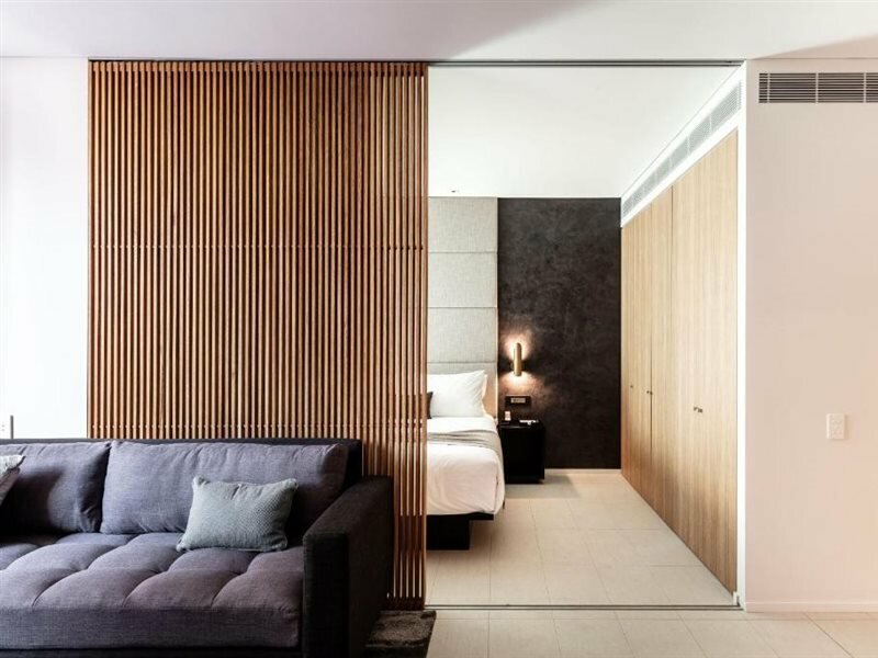 Фото Skye Suites Sydney