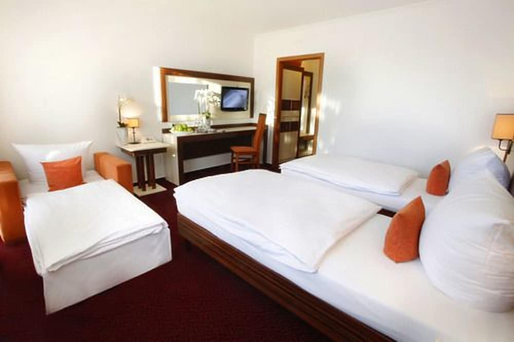 Фото Centro Hotel Norderstedter Hof by Ina