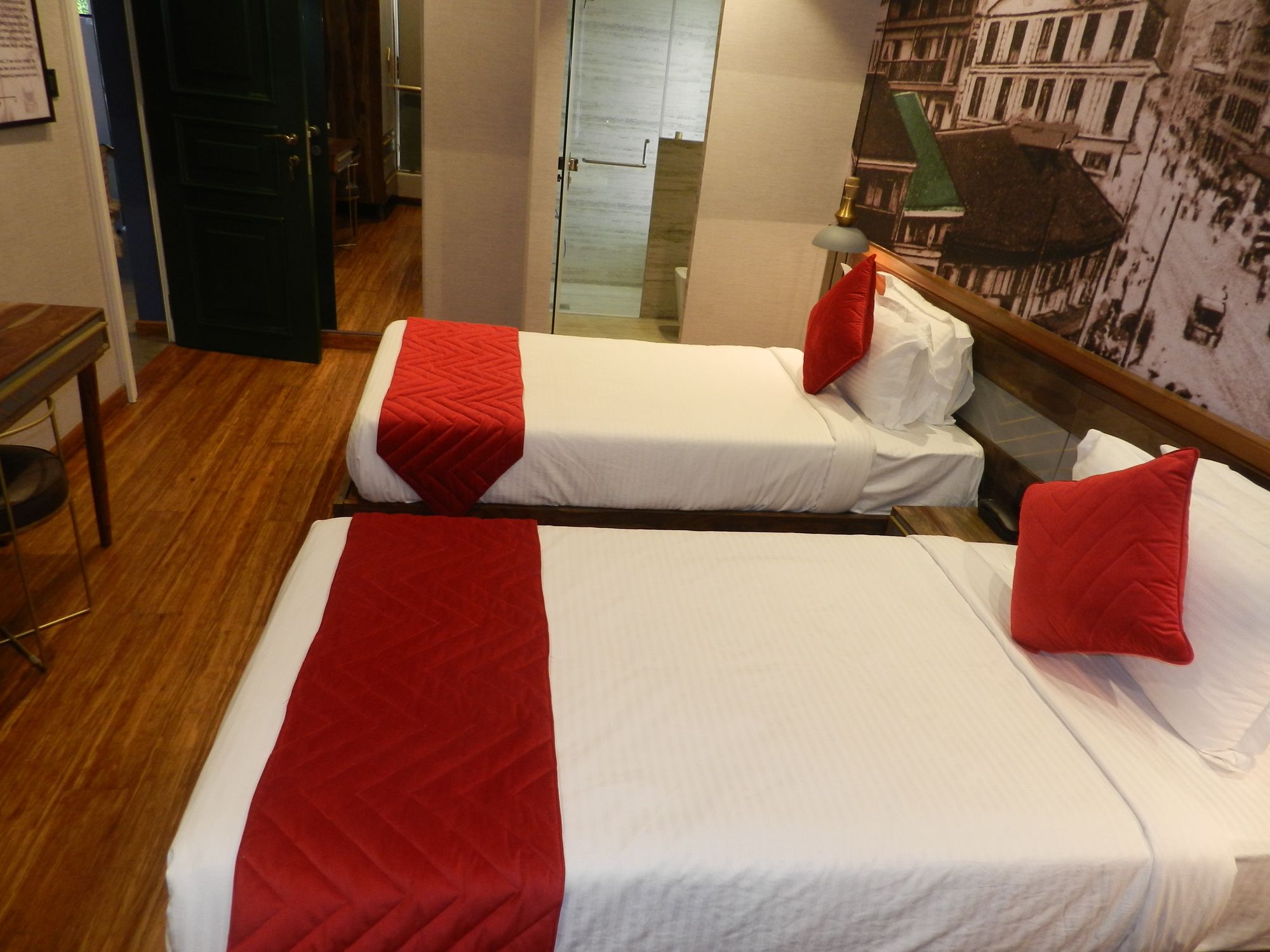 Фото Theory9 Premium Serviced Apartments Khar