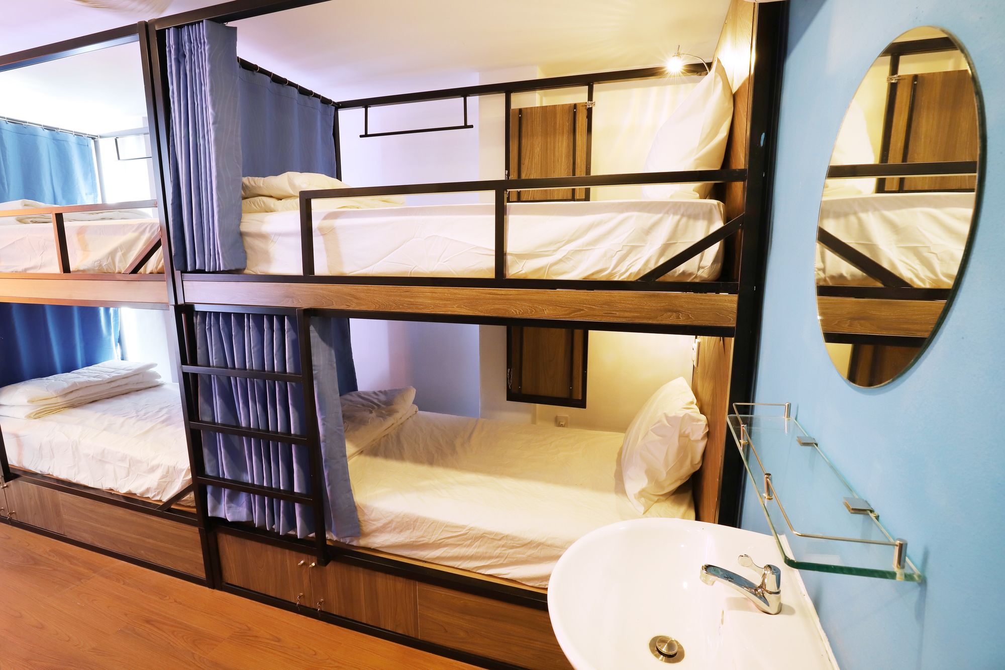 Фото FourC Hotel - Hostel