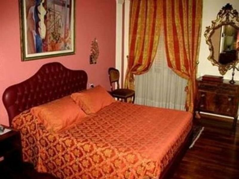Фото The Tuscanian Hotel