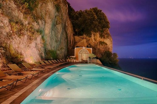 Внешний вид отеля Anantara Convento di Amalfi Grand Hotel в Амальфи, фото 2