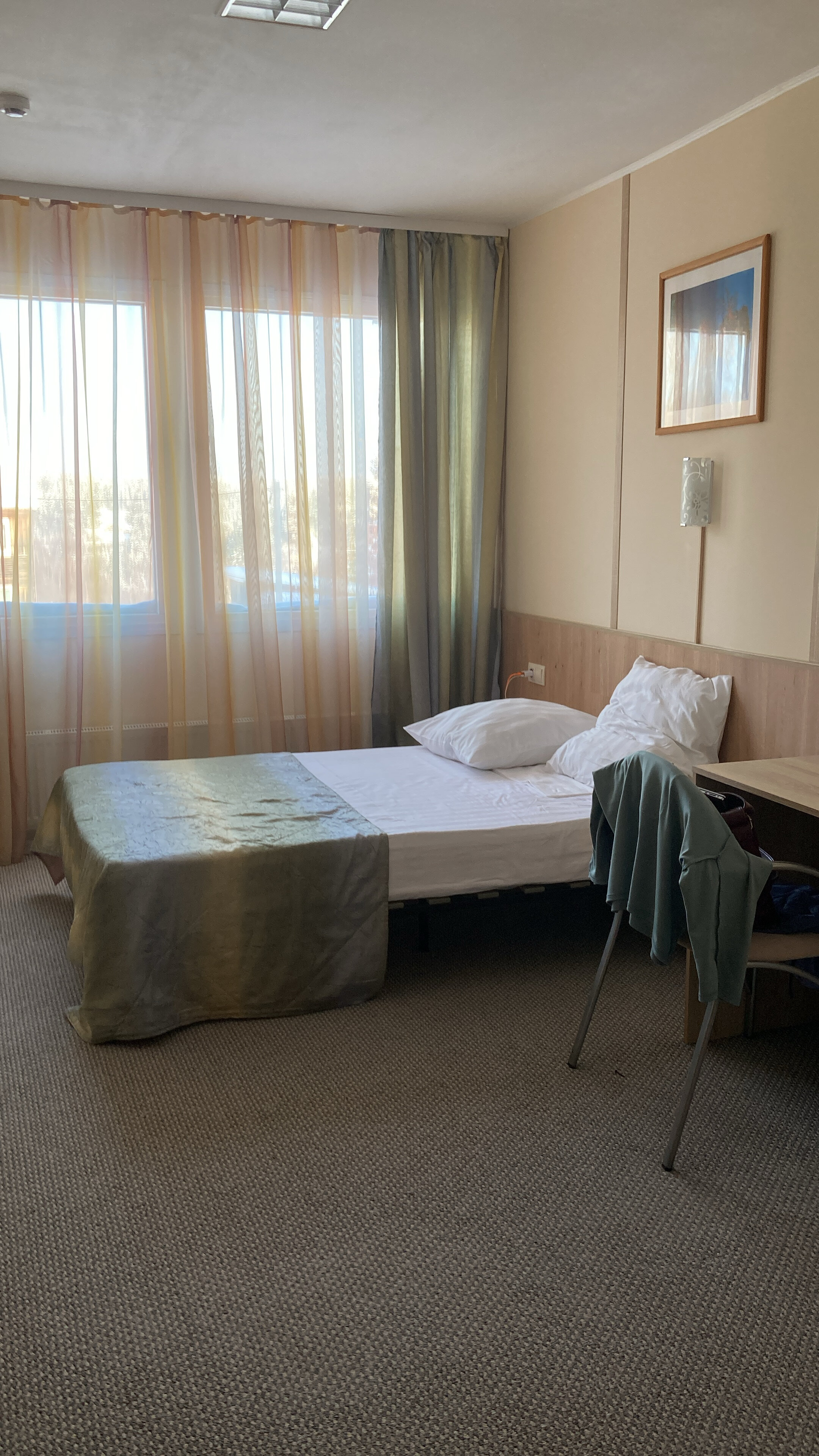 Фото отеля 2