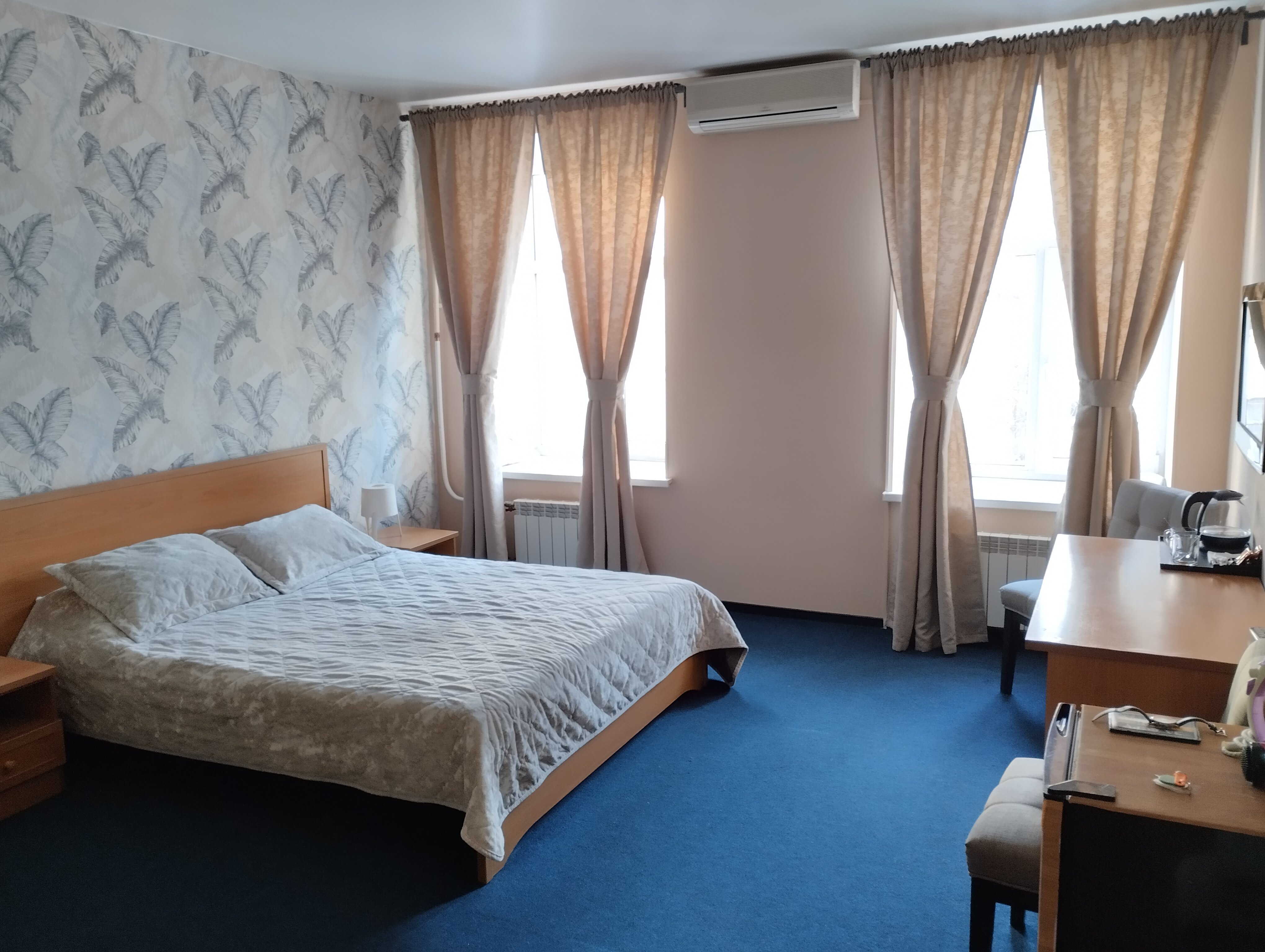 Фото отеля 2