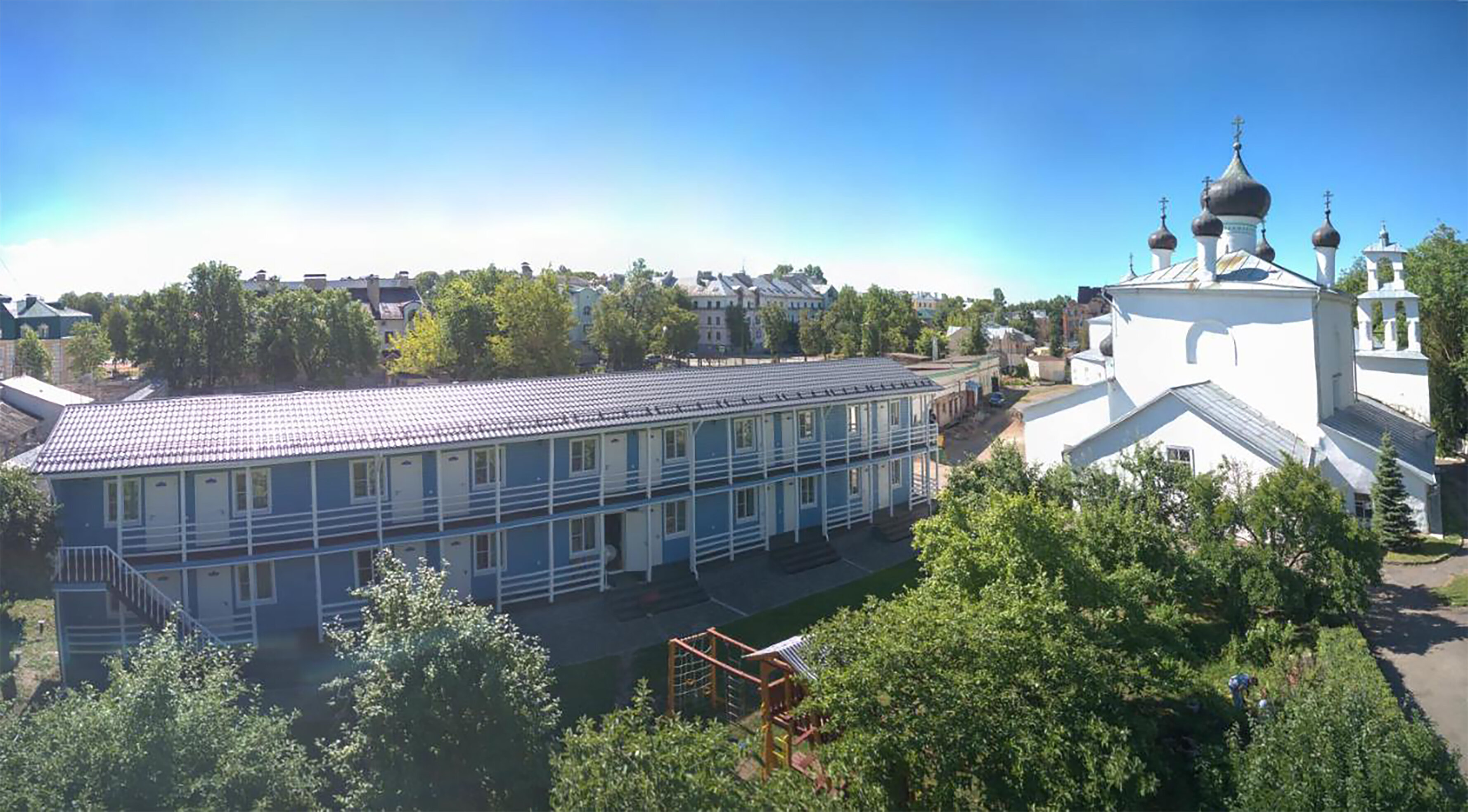 Фото отеля 2