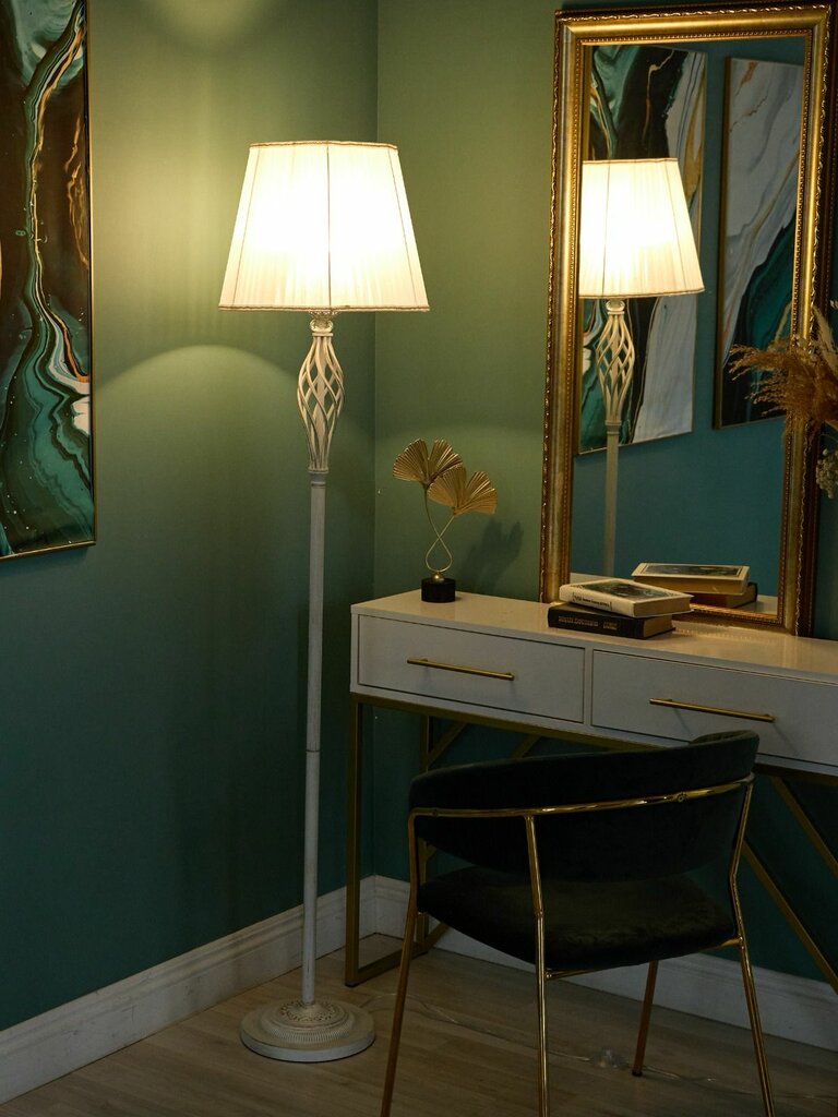 Lamps Edem, Orel, photo