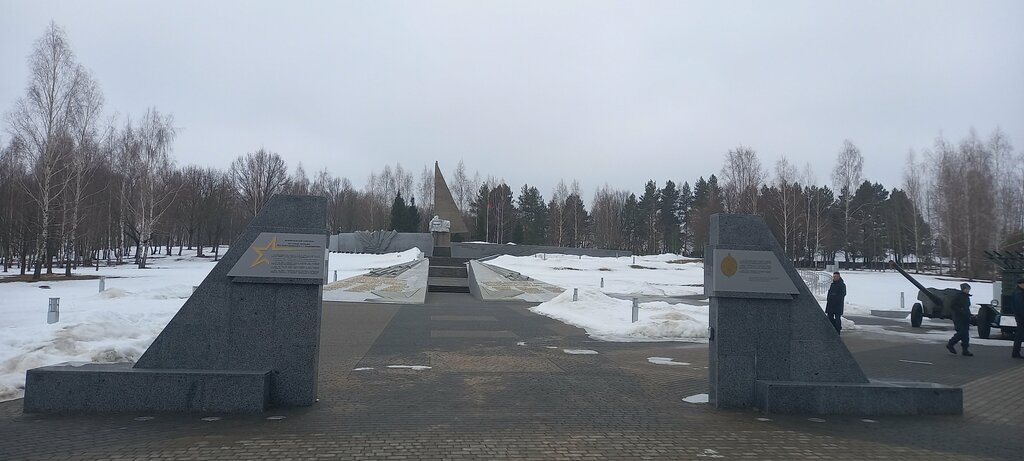 Памятник, мемориал Бойцам батальона милиции, защищавшим Могилев в июле 1941 года, Могилёвская область, фото