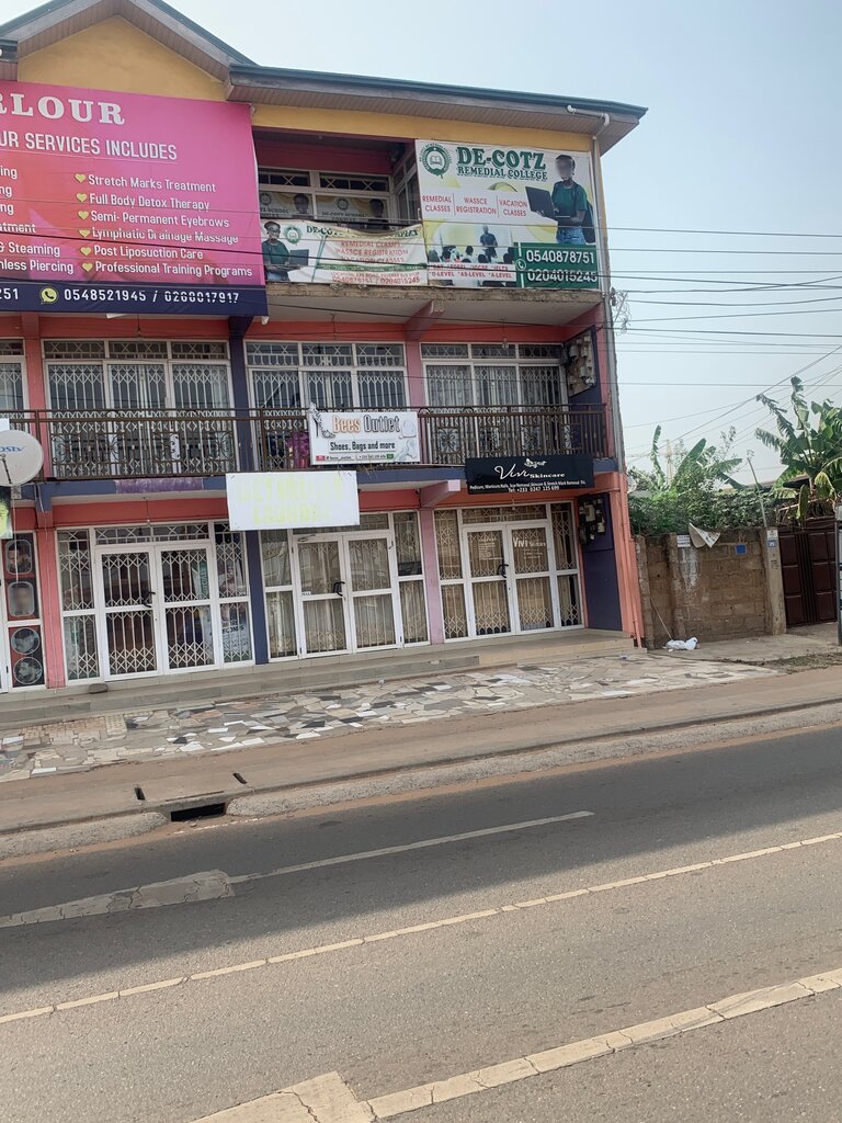 College De-Cotz, Earth, photo