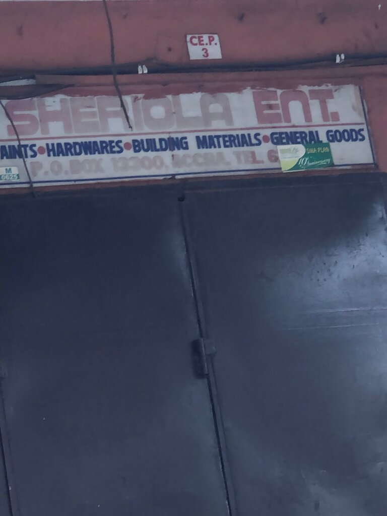 Hardware market Sheriola Ent, Accra, photo