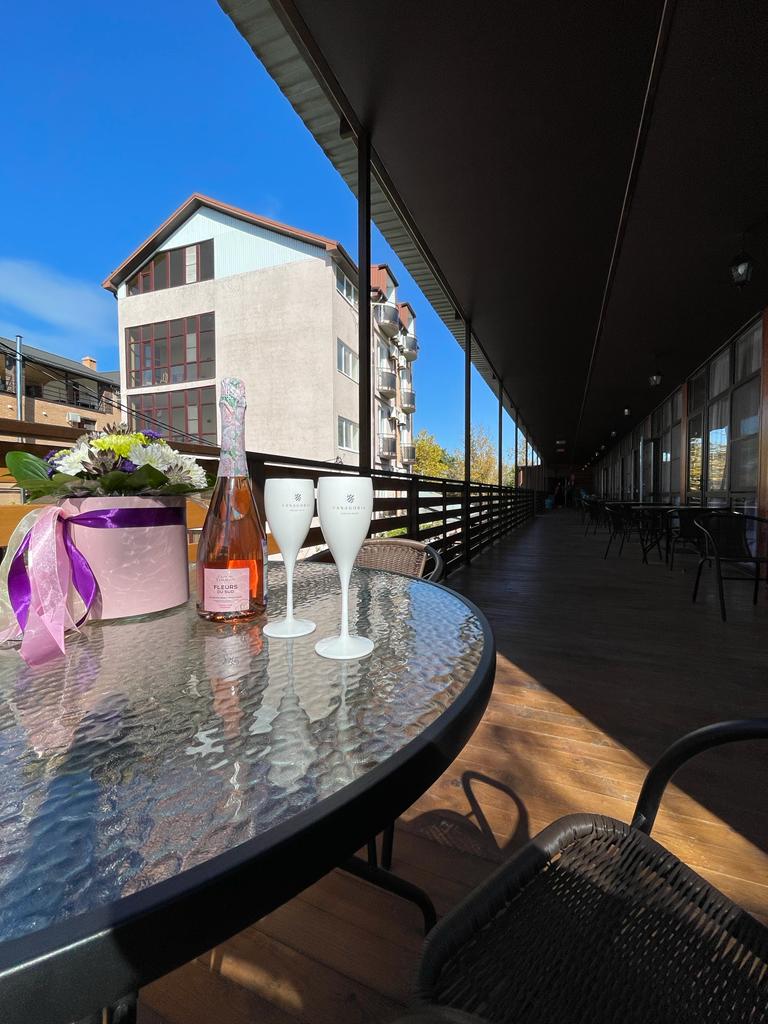 Фото Алая Роза