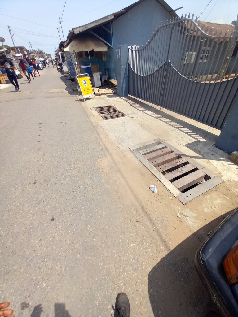 Protestant church Pentecost Emmanuel Temple, Accra, photo