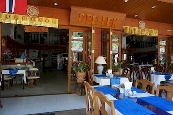Фото Dee-Lek Guesthouse and Restaurant