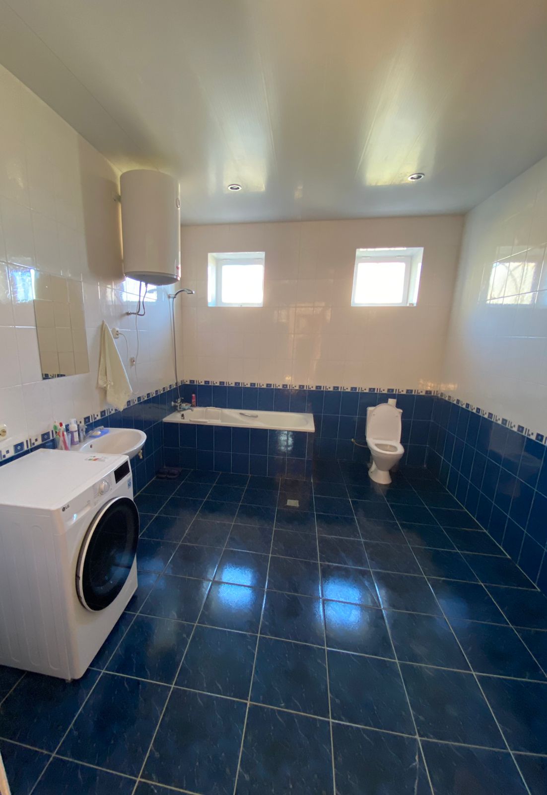 Фото Красный дом