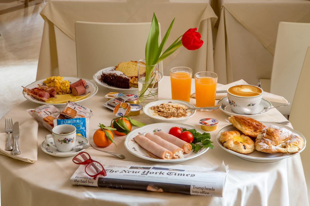 Фото Hotel Canada, Bw Premier Collection