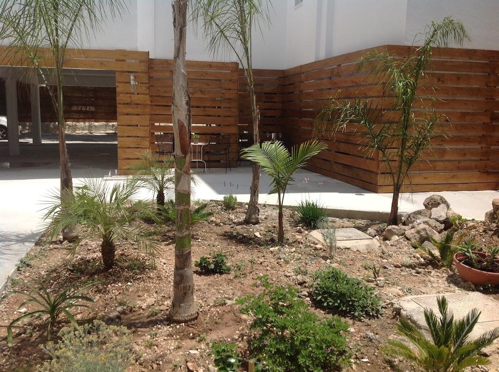 Фото Alecos Hotel Apartments