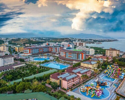 Гостиница Lonicera World в Аланье