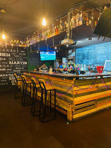 Svoi (Vernova Street, 5), bar, pub