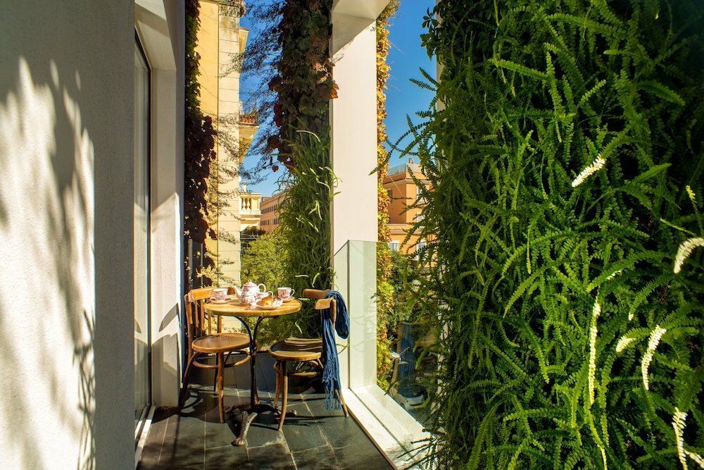 Фото The B Place Hotel