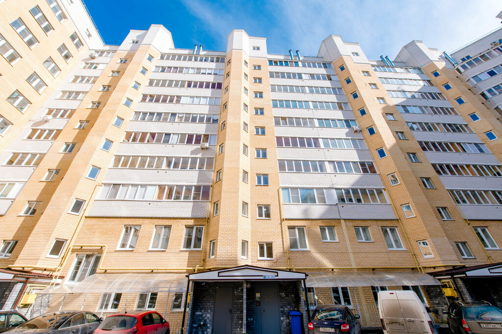 Продам однокомнатную вторичку на улице Филиппа Лукина 1 микрорайон "Университет"