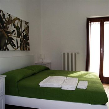 Фото Bed & Breakfast Tra le Mura