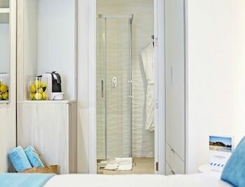 Фото La Goleta Hotel de Mar - Adults Only