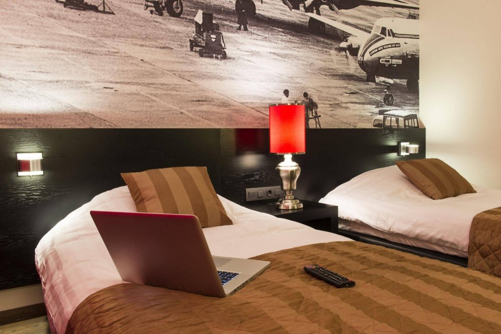 Фото Bastion Hotel Amsterdam Airport