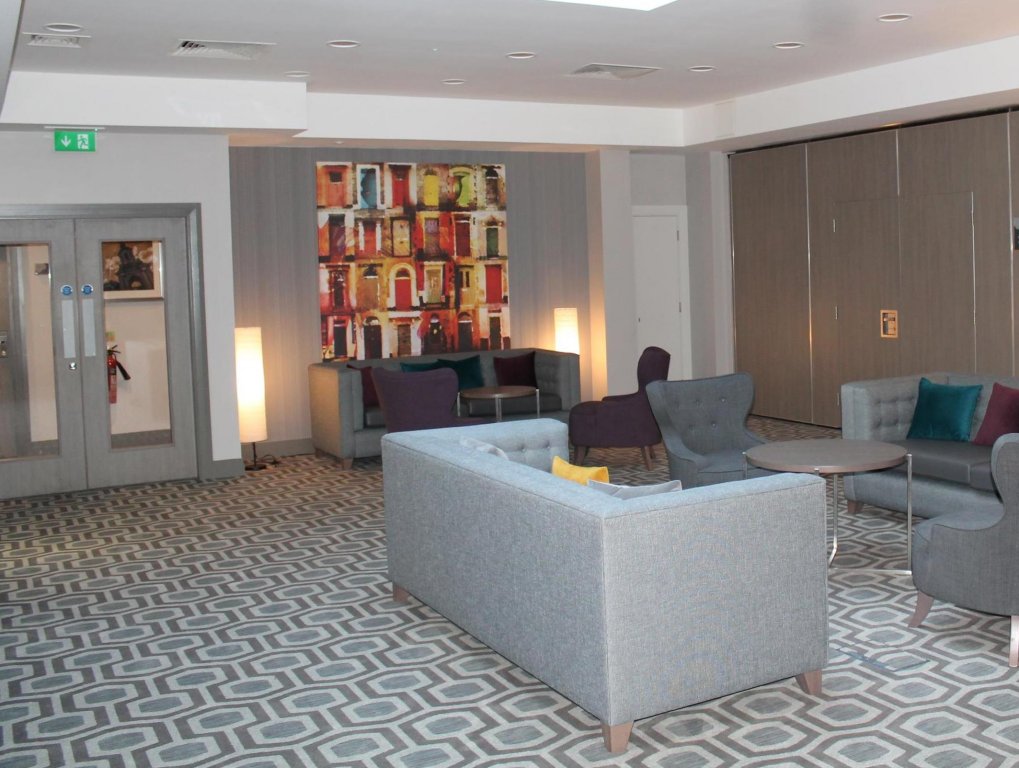 Фото Maldron Hotel Pearse Street