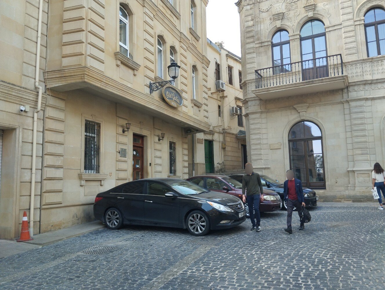 Фото Premier Old Gates Hotel