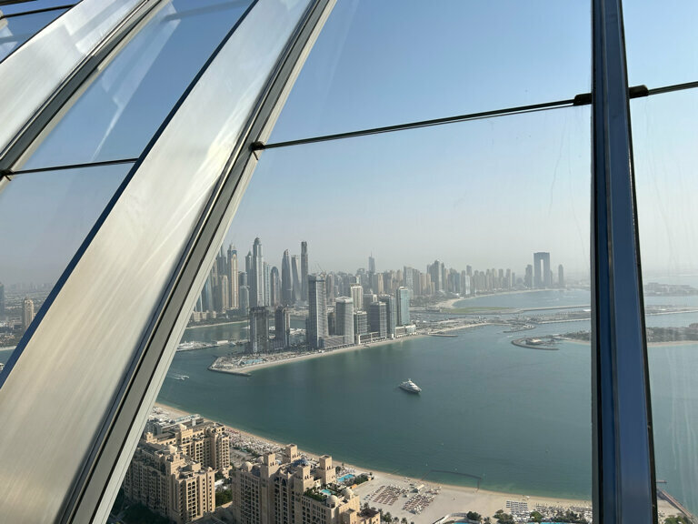 Shopping mall Palm Strip Mall, Dubai, photo