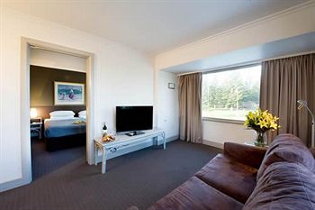 Фото Nightcap at Hotel Victor