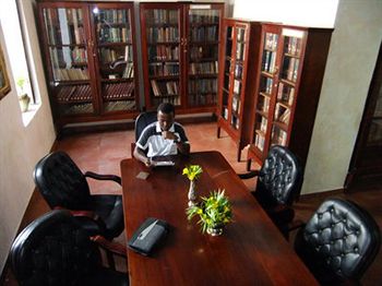 Фото Africa House Hotel