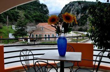 Фото Odysseus Palace