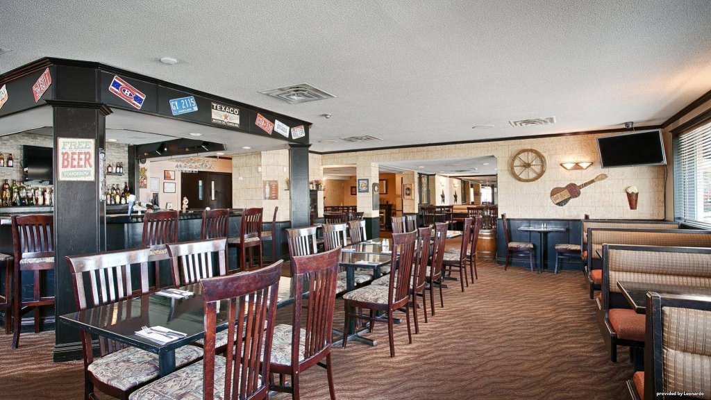 Фото Best Western Plus Ottawa/Kanata Hotel & Conference Centre