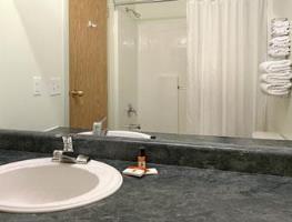 Фото Super 8 by Wyndham Dauphin