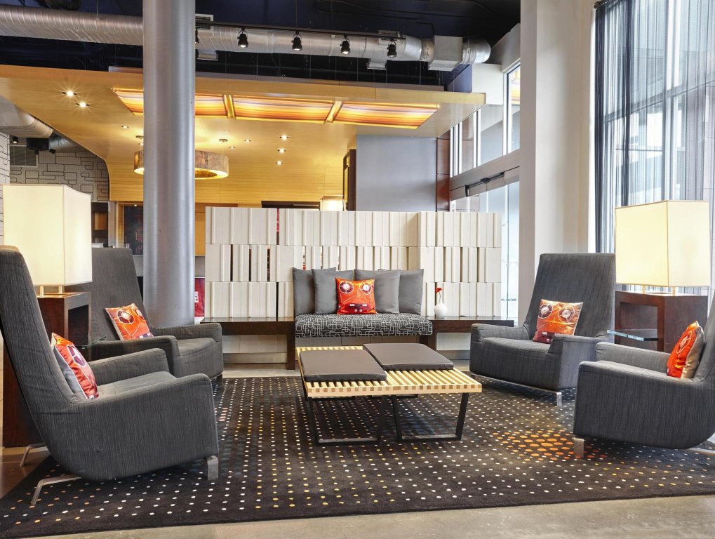 Фото Aloft Montreal Airport